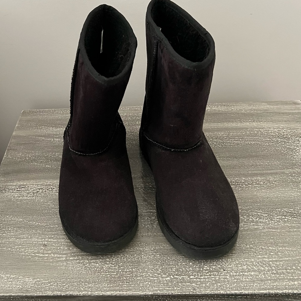 Black Boots